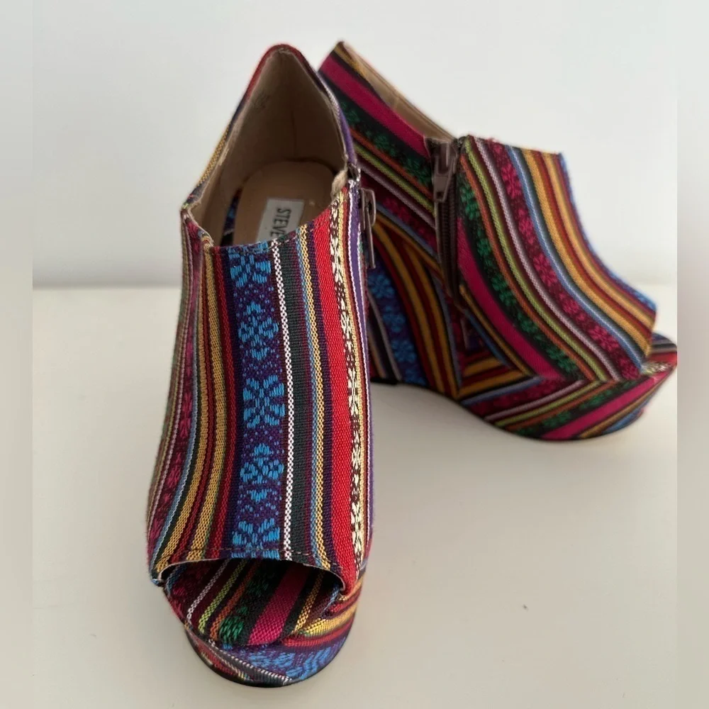 Steve Madden Winona Wedges, size 5.5 New never worn size 6